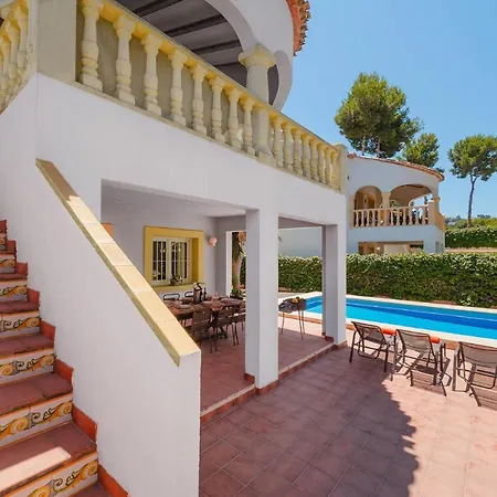Villa Ciruela By *